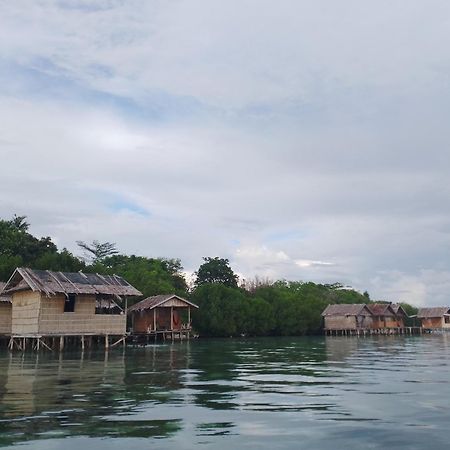 Arborek Diving Homestay R4 Besir Екстериор снимка