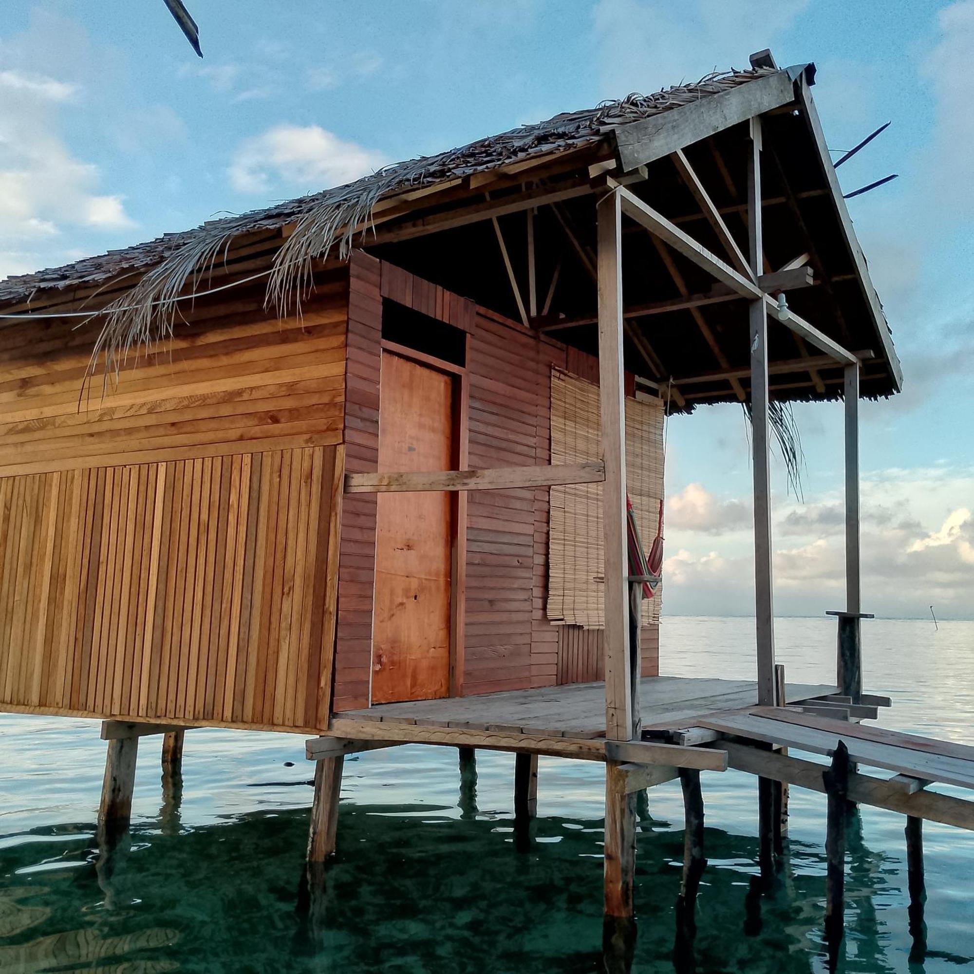 Arborek Diving Homestay R4 Besir Стая снимка